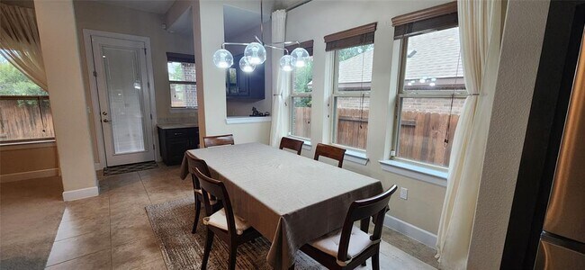 Building Photo - 13704 Camp Comfort Ln