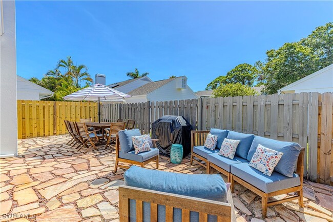 Primary Photo - 870 Meadowland Dr