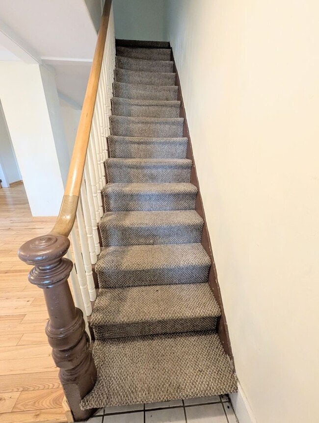 Building Photo - 3 bedroom, single family home