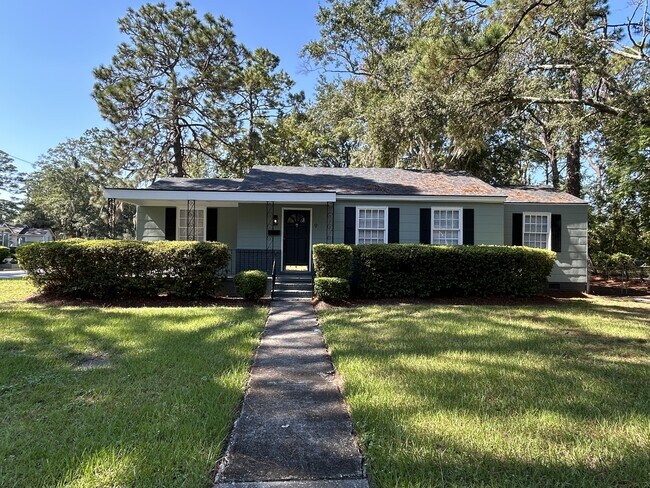 Primary Photo - 9 Blueridge Ave