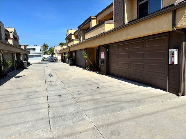 Primary Photo - 16592 Jib Cir