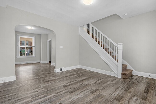 Building Photo - Charming Updated Rowhome in Belair-Edison – Move-In Ready!