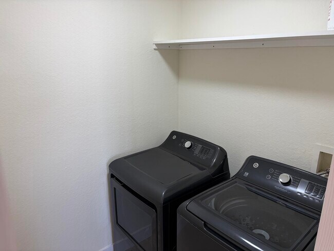 Building Photo - 1801 N Flagler Dr