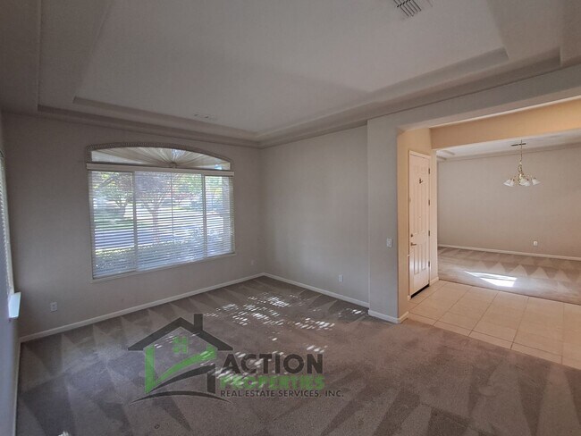 Building Photo - 400 Dumas Ct