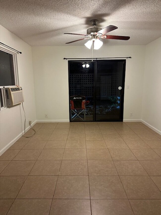 Building Photo - 34-34A Luanaiki Pl