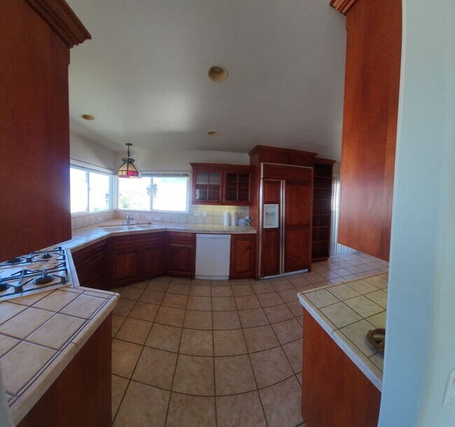 Building Photo - THOSE MORRO BAY VIEWS! Bright and Airy 2 b...