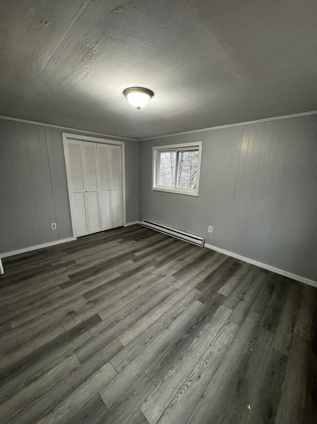 Building Photo - 149 Hemlock Ln
