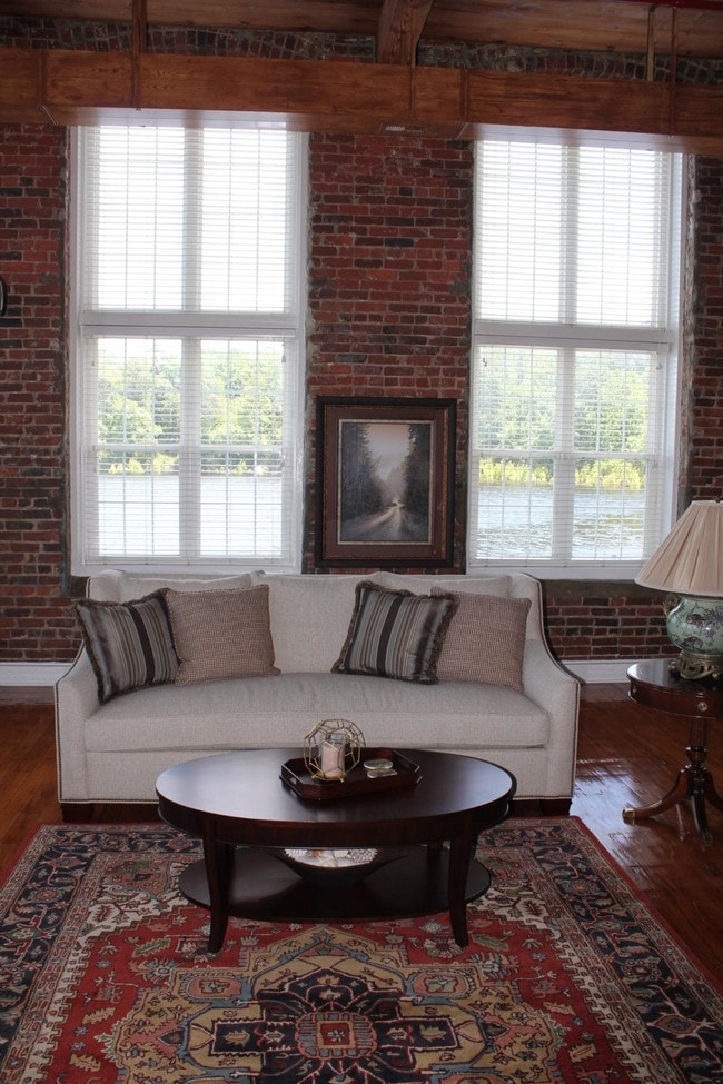 Building Photo - 107 Carolyns Mill Pl