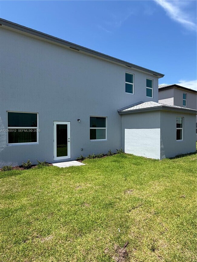 Building Photo - 19678 SW 338th Ter