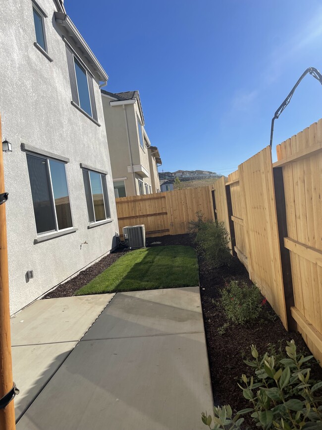 Building Photo - 4803 Lukella Dr