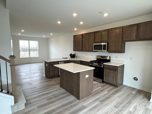 Building Photo - 12332 Tinsley St