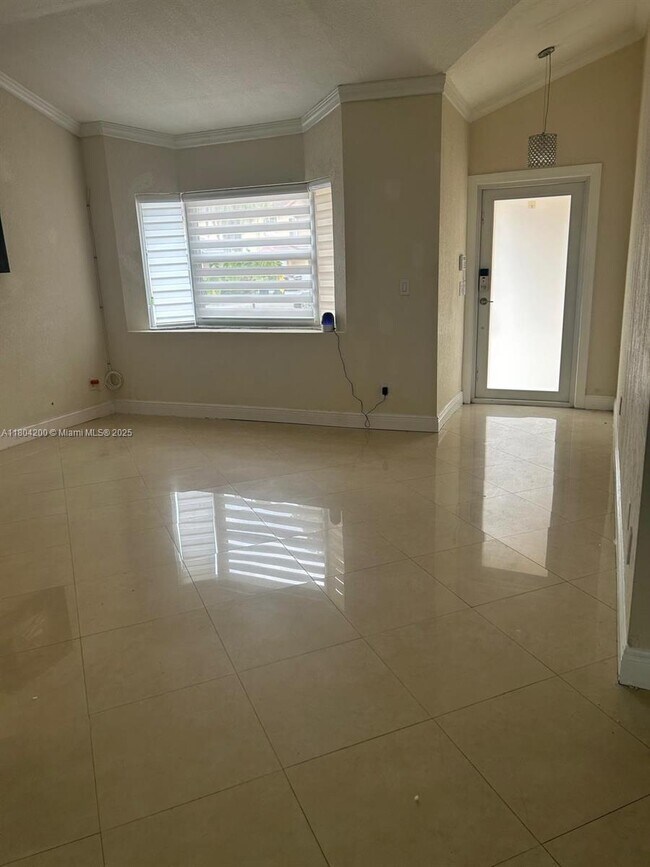 Building Photo - 11232 SW 159th Pl