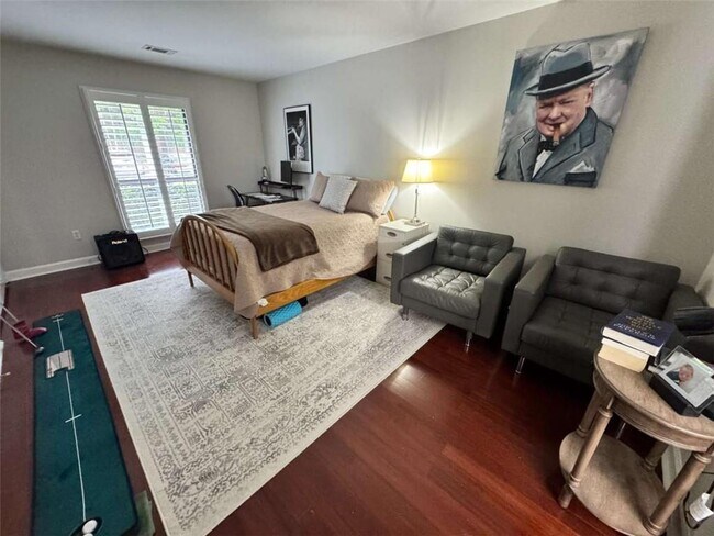 Building Photo - 3201 Lenox Rd NE