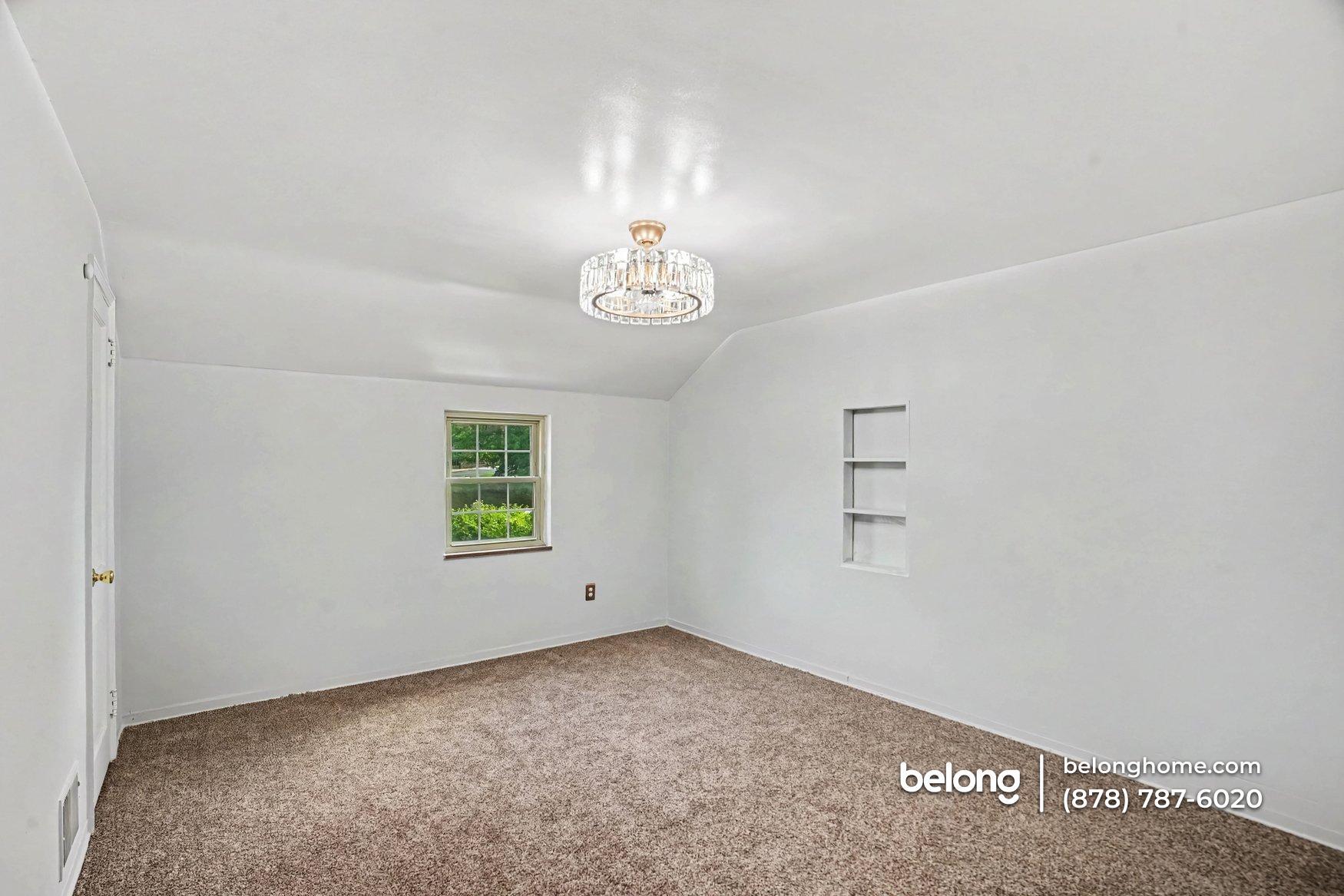 Building Photo - 5240 Orchard Hill Dr