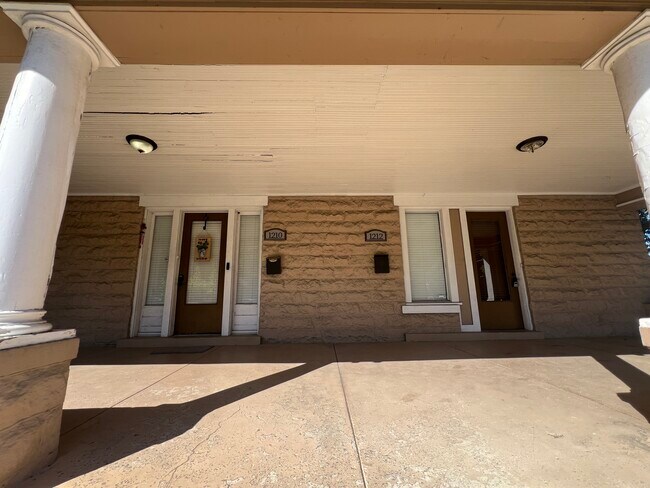 Building Photo - 1210 Dorothy Pl