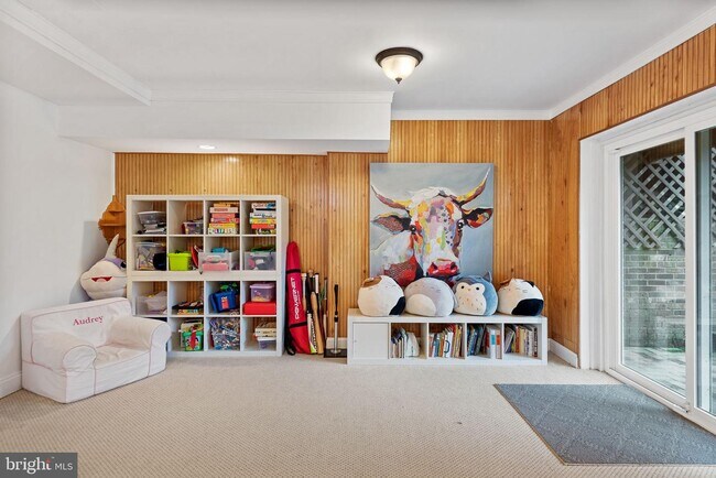 Building Photo - 1 Glenhurst Ct