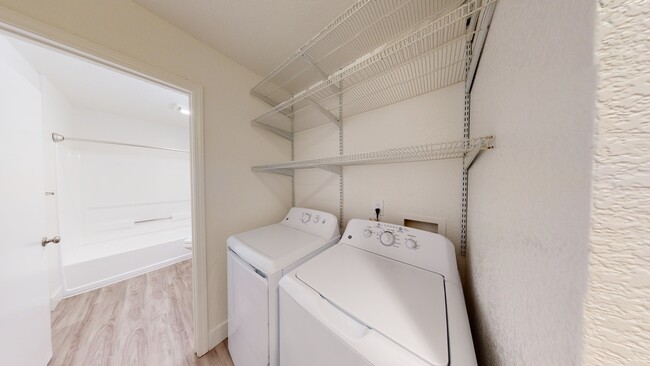 Laundry - Copper Hill Apartments