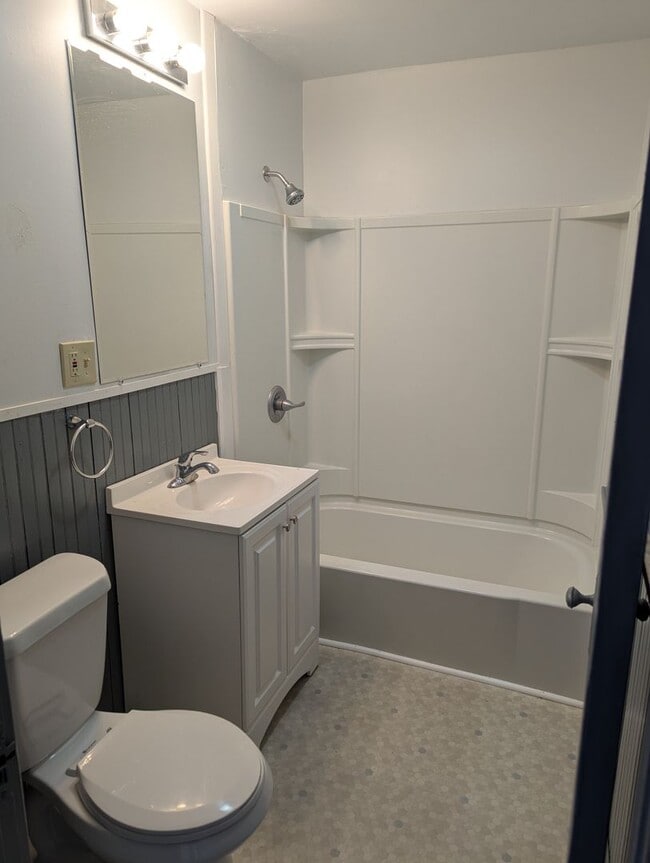 Building Photo - 299-301 Randolph Street