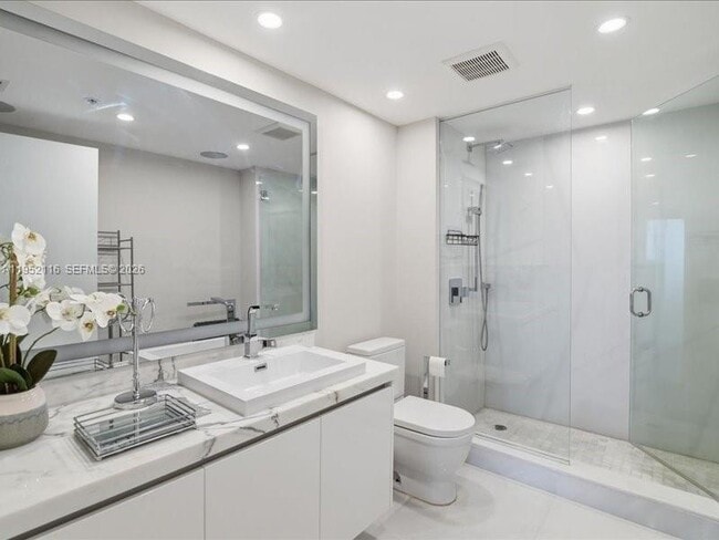 Building Photo - 330 Sunny Isles Blvd