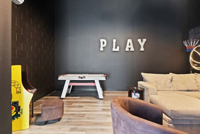 Building Photo - 7540 Gathering Dr