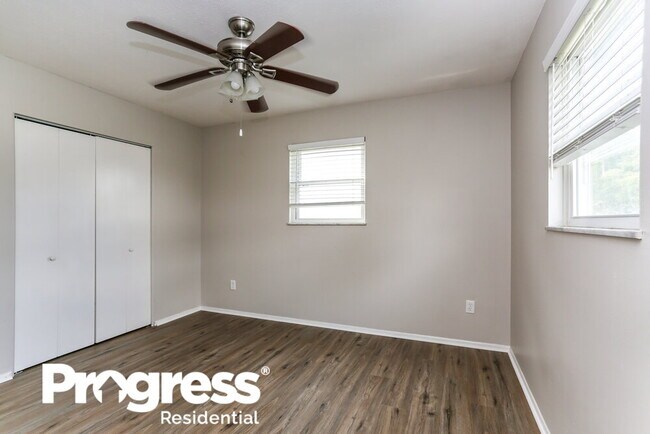 Building Photo - 4770 Sullivant Ave