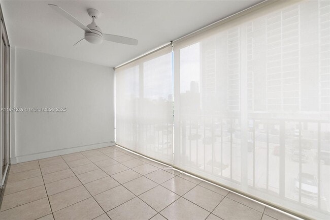Building Photo - 1915 Brickell Ave