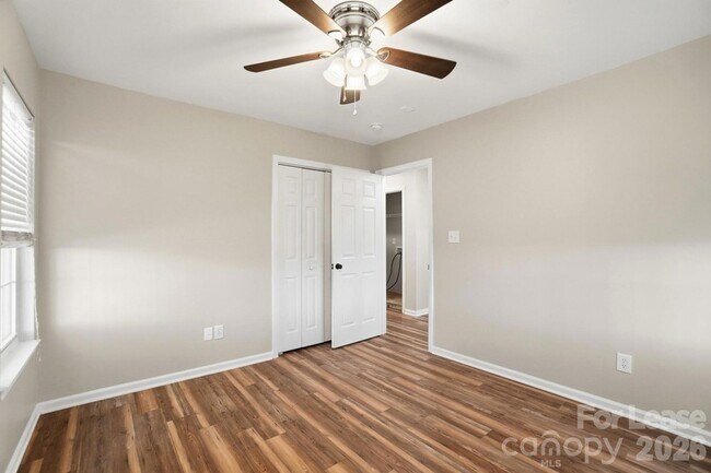 Building Photo - 3514 Deertrack Ln