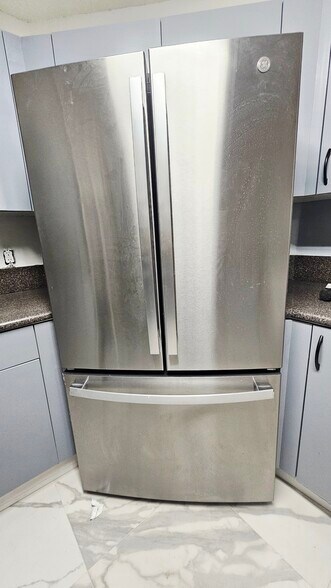 Fridge - 1131 Imperial Lake Rd
