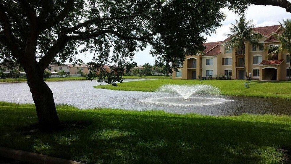 Building Photo - 4151 San Marino Blvd