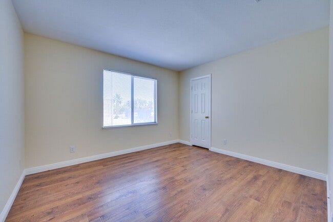 Building Photo - SE!! 4 Bedrooms!! Single Story!! NO HOA!! 3 Car Garage!!! Pool!!! Spa!!! RV Parking!!! Low mainte...