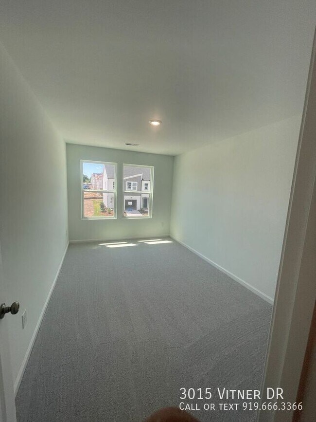 Building Photo - 3015 Vitner Dr