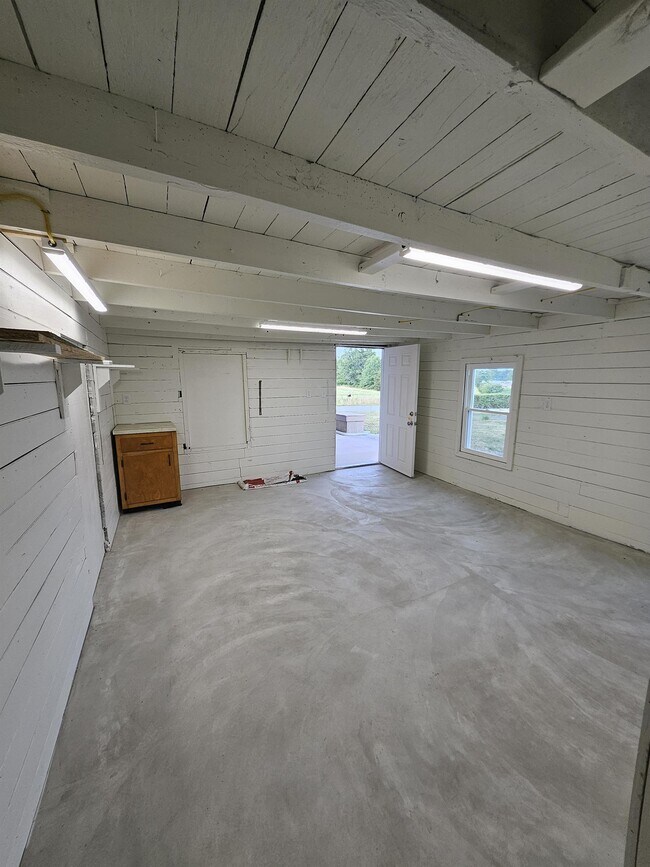 Building Photo - 5960 Taneytown Pike