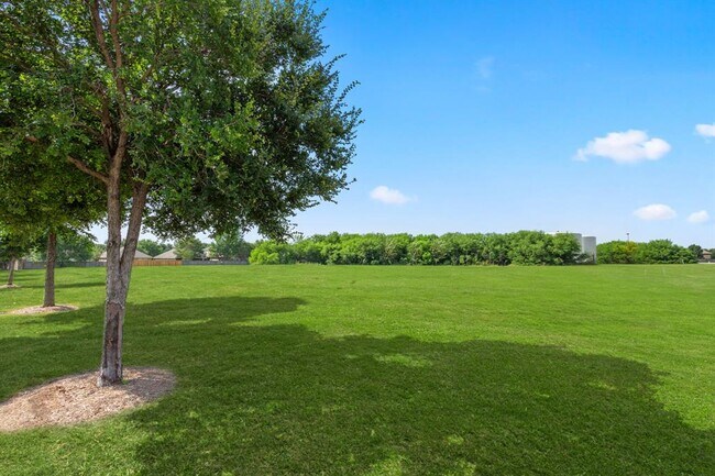 Building Photo - 7409 Elk Pass Dr