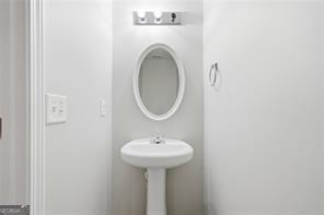 Building Photo - 326 Hidden Creek Ln