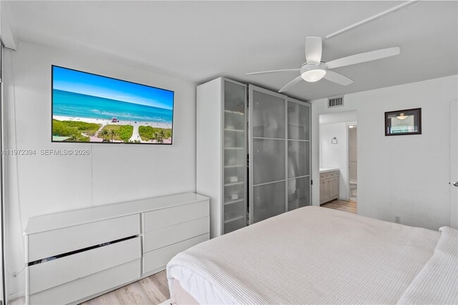 Building Photo - 1865 Brickell Ave