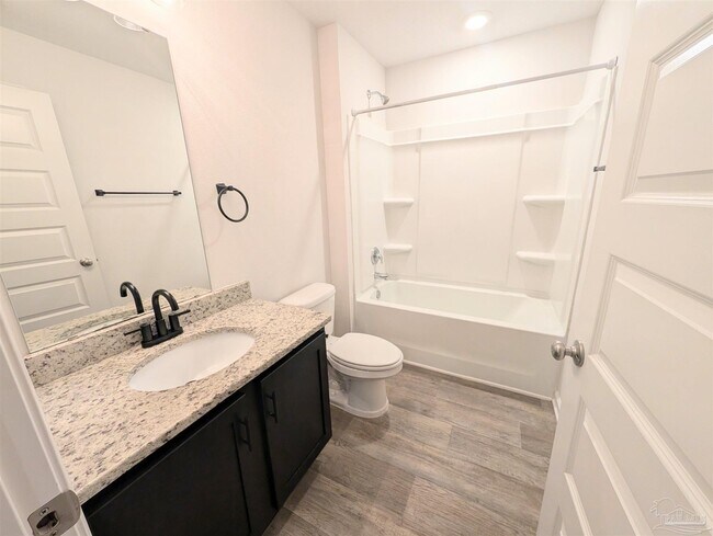 Building Photo - 7516 Oak Lake Blvd