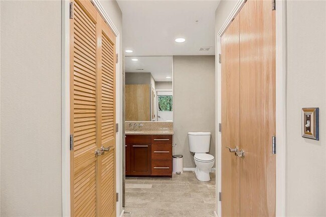 Building Photo - 1600 Barton Springs Rd