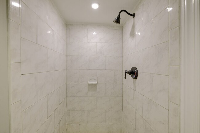 Building Photo - 5518 13th St NW