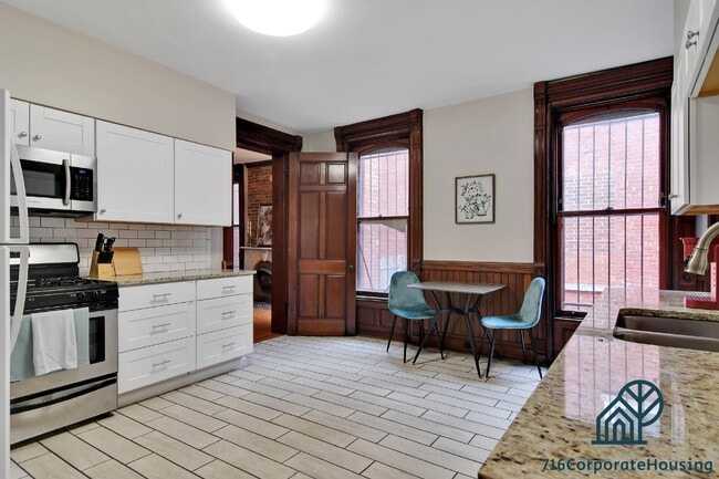 Building Photo - Furnished 2-Bedroom Lower Apartment on Prospect Ave
