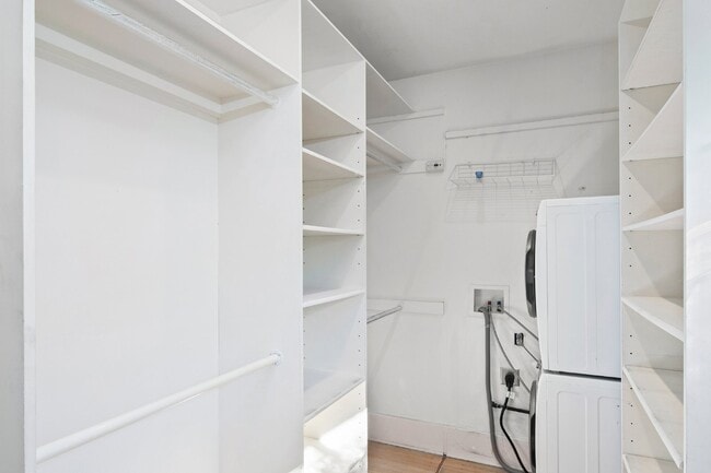 Building Photo - Charming 2-Bedroom 2 bath home with Modern Comforts in San Diego's Historic Mission Hills!