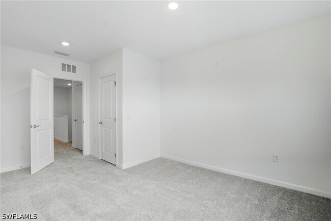 Building Photo - 27881 Radiant Ct