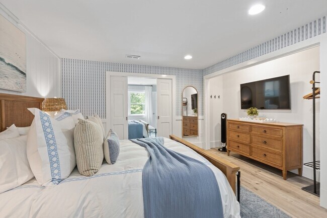 Building Photo - 65 Starboard Ln