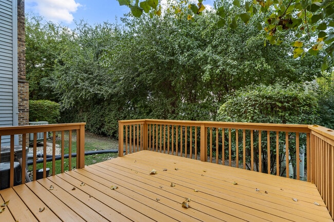 Building Photo - 414 Villa Cir Dr