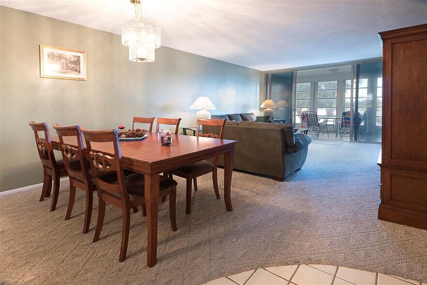 Building Photo - 3051 N Course Dr