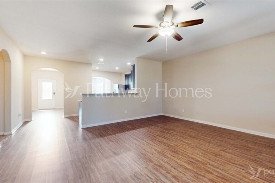 Building Photo - 1712 Blue Water Ct