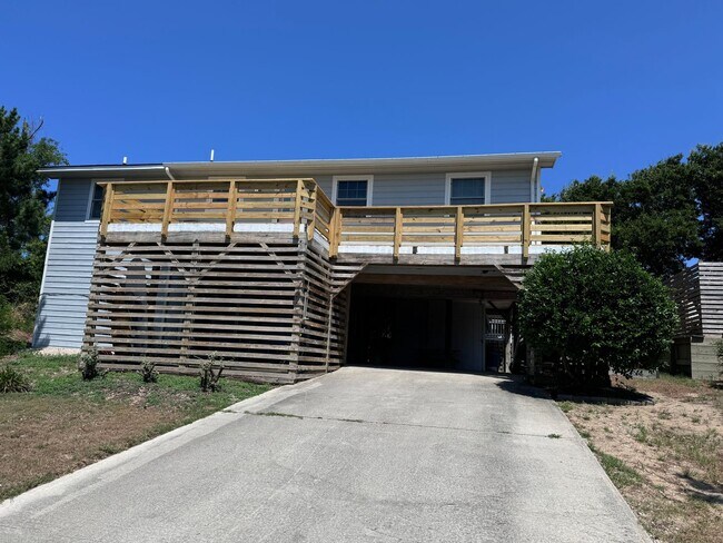 Building Photo - Long term rental in Nags Head