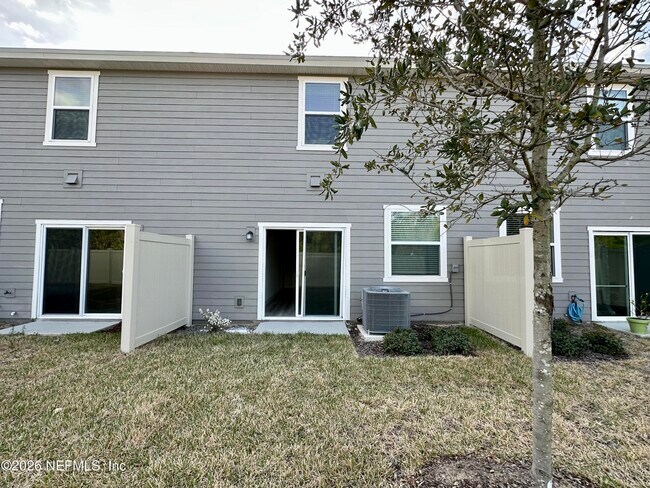 Building Photo - 162 BEACH PALM Ct