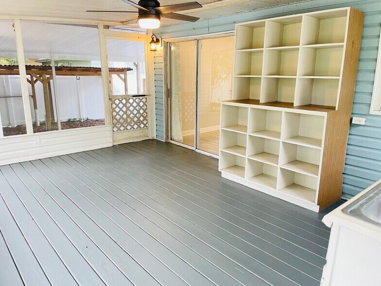 Building Photo - 939 E Bella Vista St