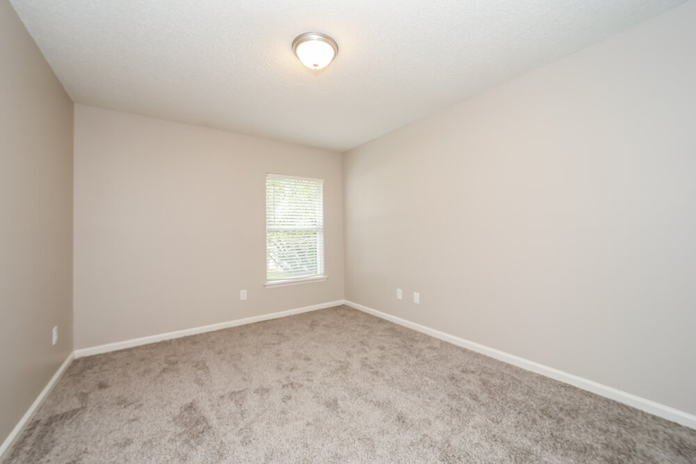 Building Photo - 440 Sanwick Dr