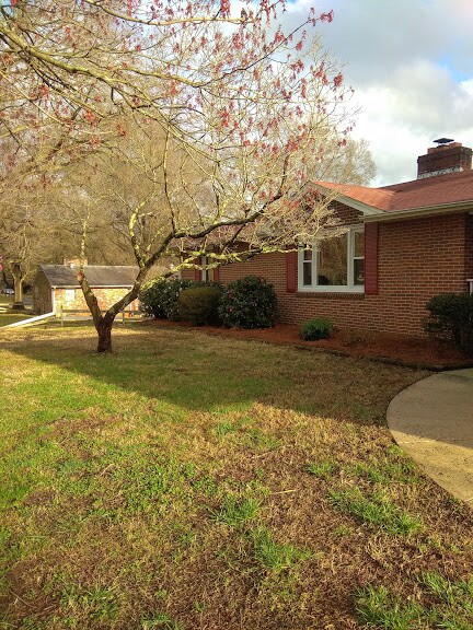 Building Photo - 3908 Yarbrough Ave